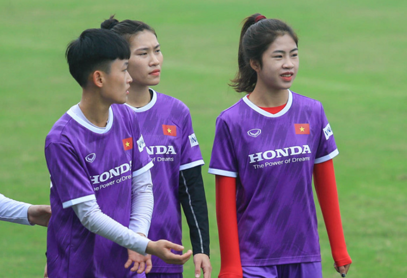 Madam Pang ra tối hậu thư: Bóng đá nữ Thái Lan phải lật đổ Việt Nam tại SEA Games 33