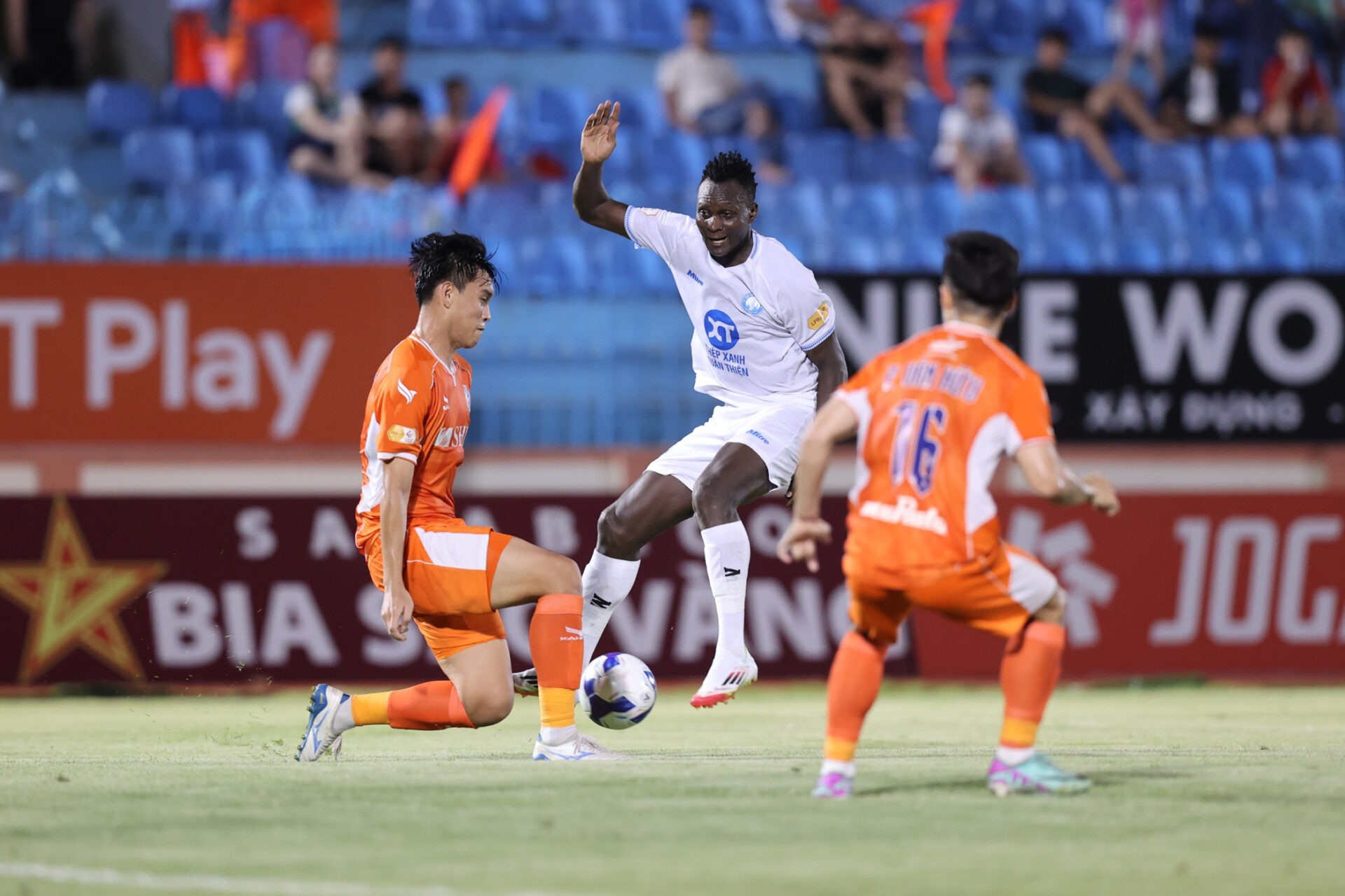 Nhận định soi kèo Nam Định vs SHB Đà Nẵng lúc 18h00 ngày 27/10/2025 nhan-dinh-soi-keo-nam-dinh-vs-shb-da-nang-luc-18h00-ngay-27-10-2025-1