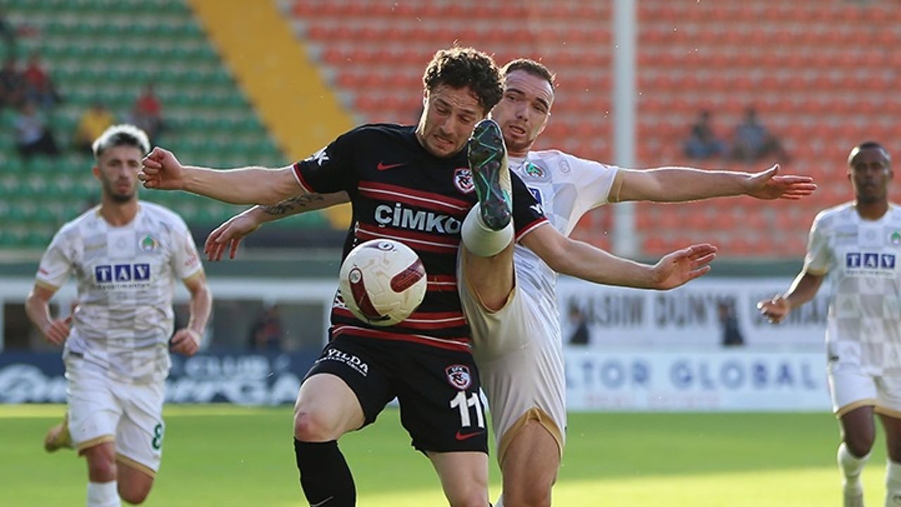 Nhận định soi kèo Alanyaspor vs Gaziantep lúc 00h00 ngày 4/11/2025